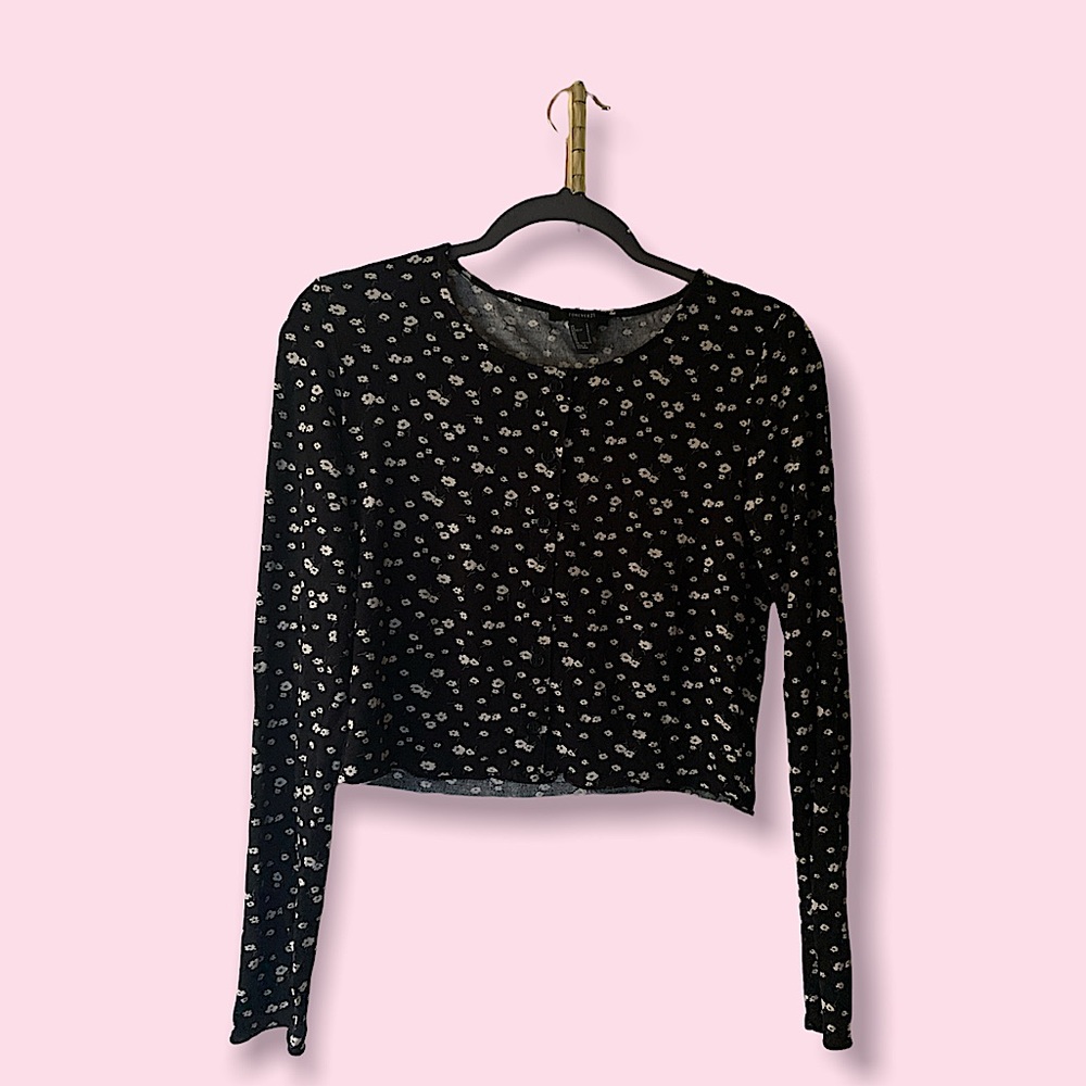 Cardigan style shirt/long sleeve with daisy print